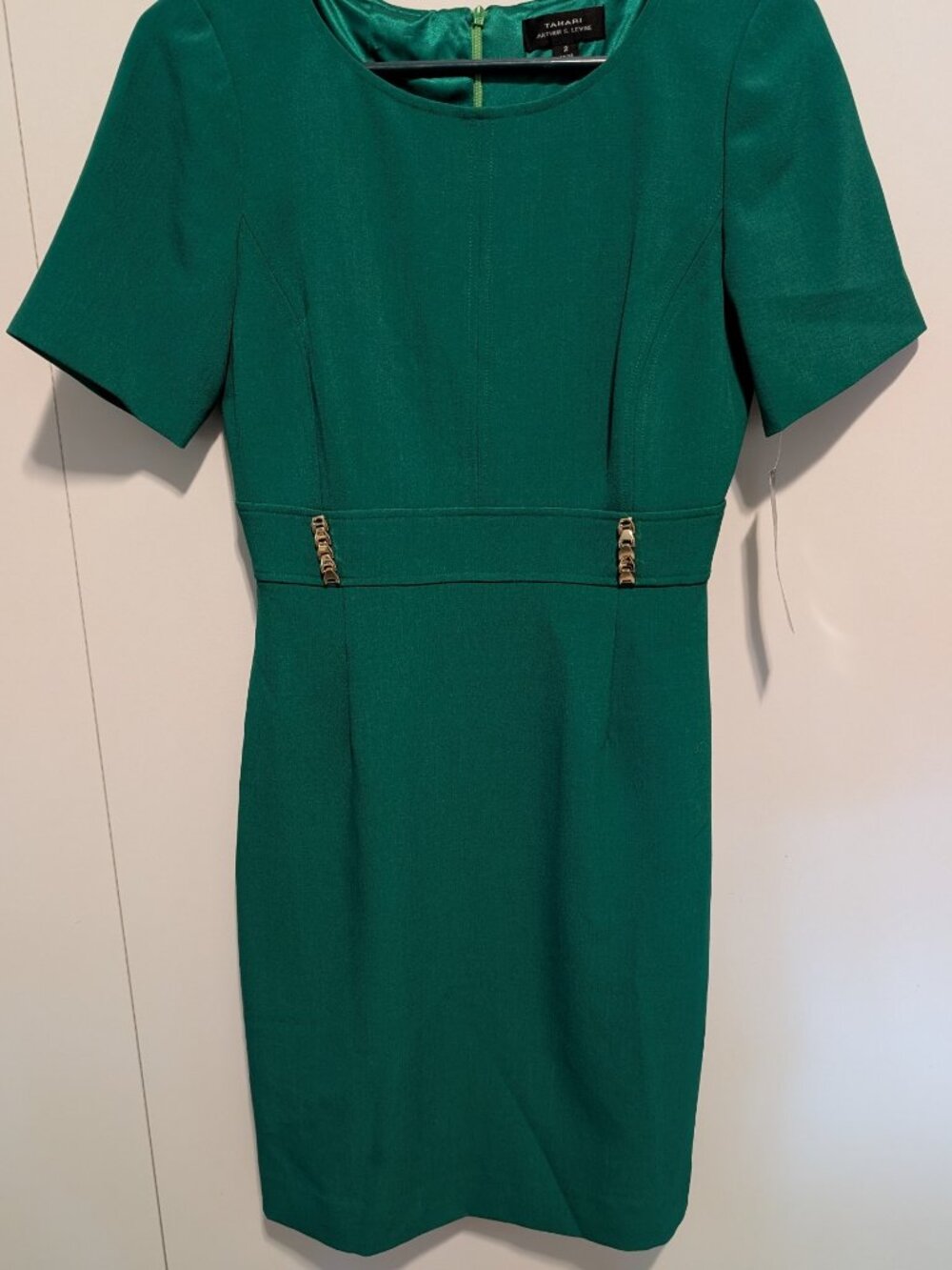 Tahari green short-sleeve sheath dress - NWT - Size 2